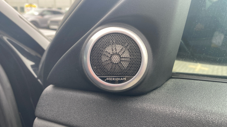 Land Rover Range Rover Evoque 2.0 D200 R-Dynamic SE 5dr Auto Diesel Hatchback